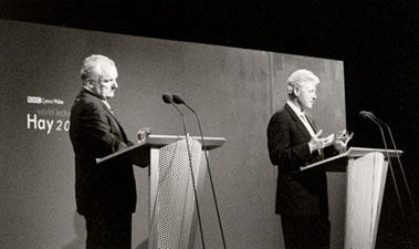 Nik Gowing with Bill Clinton