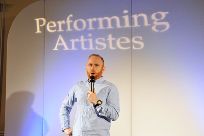 Rory O'Hanlon entertains